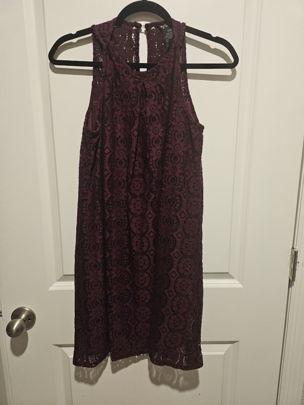 Xtraordinary Sleeveless Lace Dress in Plum